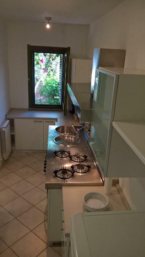 La Casa Nel Borgo Villa Chia Eksteriør bilde